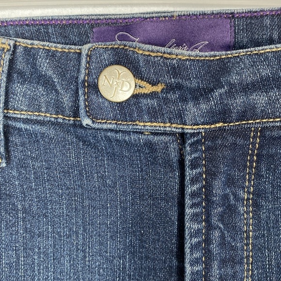 Classic Blue Women's Jeans - Picture 3 of 12